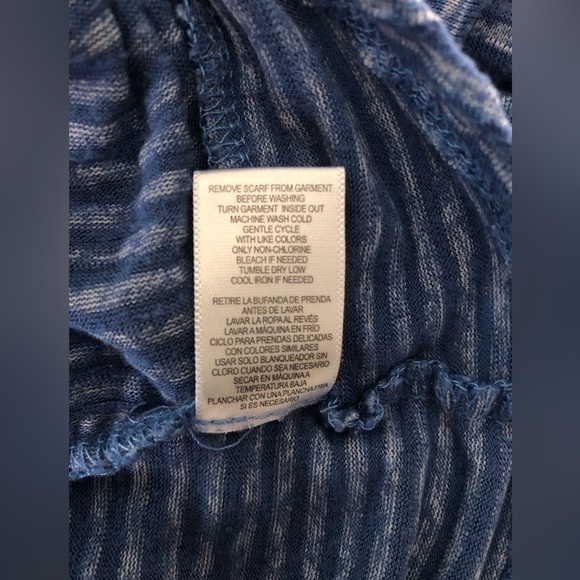 One World Ladies Top - Picture 6 of 6